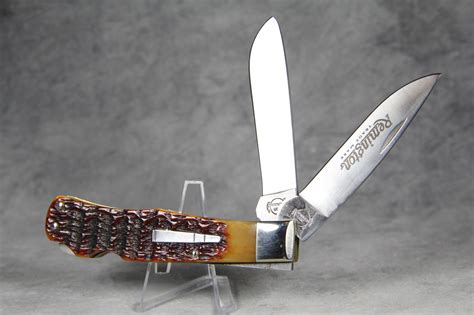 Two Bladed Locking Traditional Knife