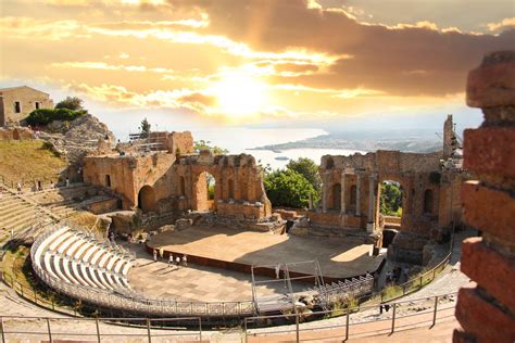 Private Taormina Walking Tour And Greek Theatre One Day Itinerary