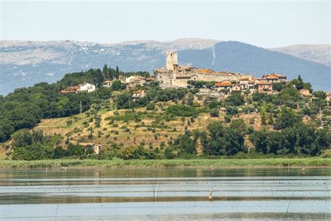 Umbrias Lake Trasimeno An Ideal Destination For Nature Lovers Italy