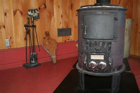 Wood stove in a cabin in the chena river state recreation area. How to Use a Cabin Wood Stove - Operation and Safety Guide ...