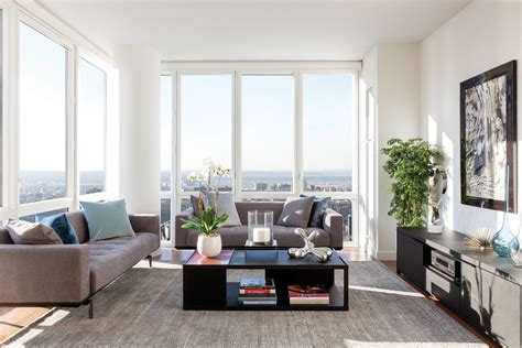 Decorating an apartment or rental home can be challenging. Properties - Luxury Manhattan Apartments for Rent