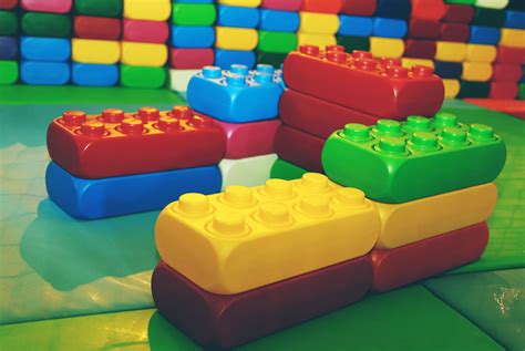Your Child Will Love These Amazing Locations For Lego Play