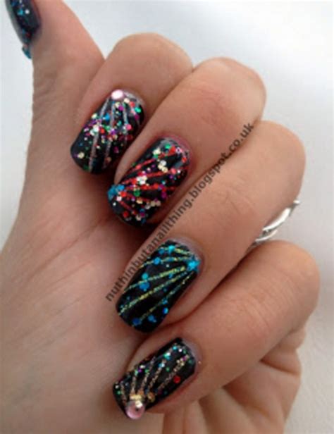 7 Fab Diy Nail Art Ideas For New Years My Teen Guide