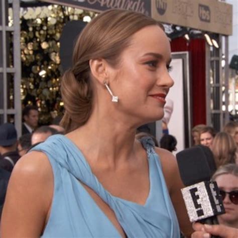 Brie Larson Dishes On Picking 2016 Sag Awards Gown E Online