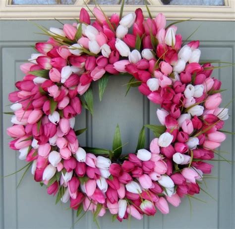 Six Gorgeous Spring Wreaths To Dress Up Your Front Door