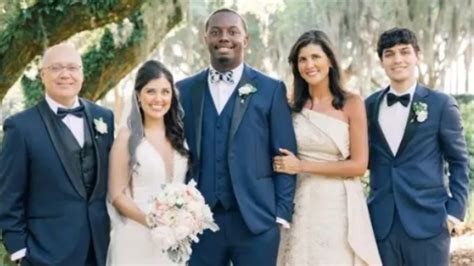 Republican Nikki Haley Slammed For Off White Dress At Daughters Wedding Au