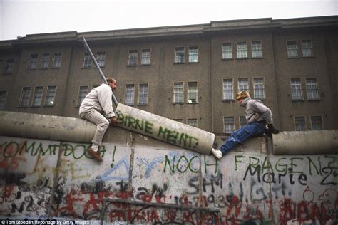 Fall Of The Berlin Wall Revisited 25 Years On Tear Down This Wall