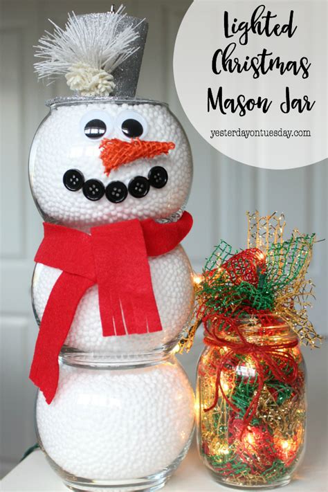 Prepare a batch using christmas colors and fragrances, then scoop it into a small mason jar. Lighted Christmas Mason Jar | Yesterday On Tuesday
