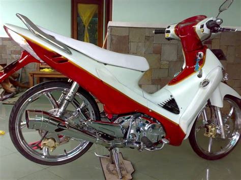 Siapa yang tak kenal nama supra x 125 ? HONDA SUPRA X 125 MODIFICATION