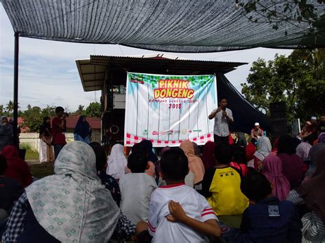 adakan piknik dongeng kampung dongeng seloko jambi hadirkan ratusan siswa sd oerban