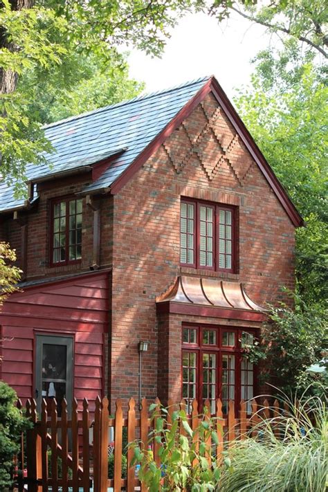 Beautiful Brick Homes From Stately To Cozy Town And Country Living