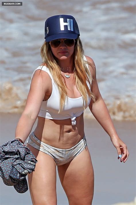 Hilary Duff Nude On The Beach In Maui Hi Nudbay
