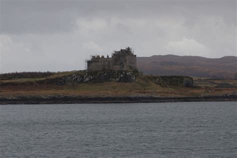 Duart Castle Isle Of Mull © Ian S Cc By Sa20 Geograph Britain And