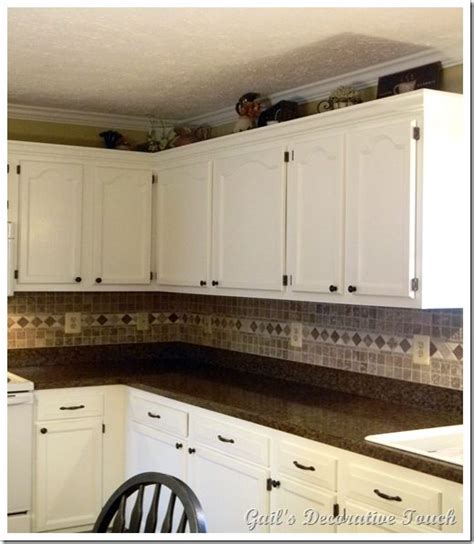 When preparing countertops for laminate, sand everything flat and smooth including seams and when you want to use a backsplash for kitchens, baths and utility rooms, you have a number of. Backsplash and laminate countertop | Kitchen remodel ideas ...