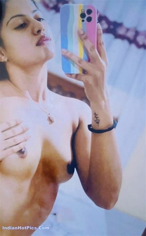 Sri Lanka Ki Actress Kavindya Ke Leaked Nude Photos