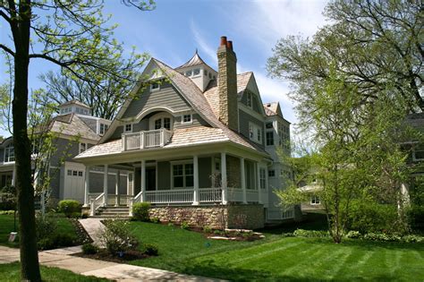 Whether you want inspiration for planning a victorian exterior home renovation or are building a designer exterior home from scratch, houzz has 7,191 images from the best designers, decorators, and architects in the country, including jan gleysteen architects, inc and lda architecture & interiors. Victorian House Exterior Colour Schemes and styles