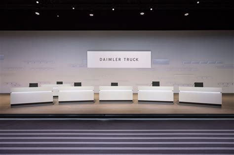 Erste Virtuelle Hauptversammlung Der Daimler Truck Holding AG