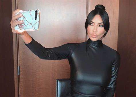 20 photos of kim kardashian s most scandalous selfies