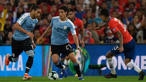 Chile vs uruguay | alineaciones posibles. Chile vs. Uruguay: los 'charrúas' vencieron a la 'Roja ...