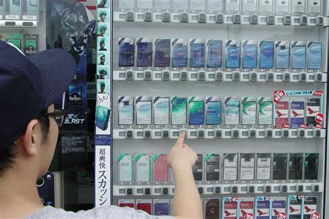 See comprehensive translation options on definitions.net! Rokok Akan Naik 1000 Yen, Masyarakat Jepang Terbelah ...
