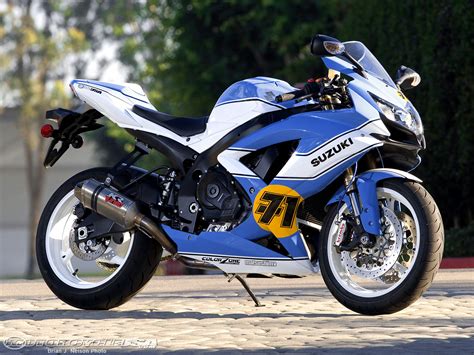 We capture local bicycle racing in the greater new york city area. HOT MOTO SPEED: Suzuki Racing Bikes