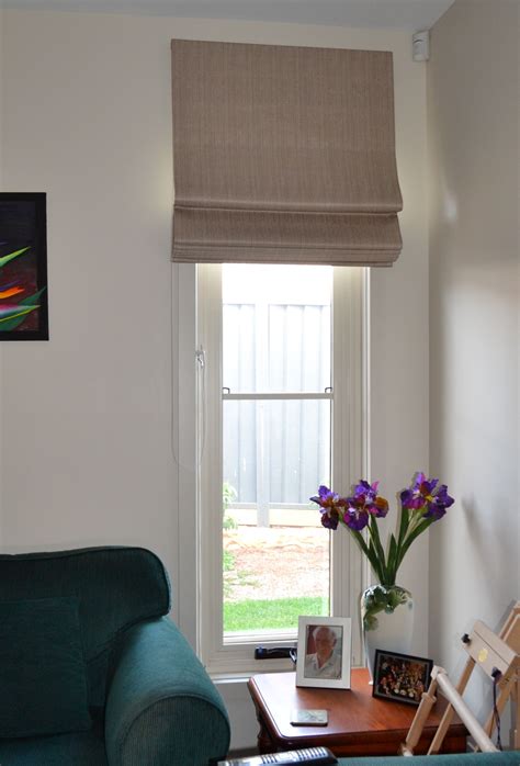 May 31, 2019 · paralyzed by the prospect of choosing window curtains and drapes? Roman Blinds look great on a small window & give you the ...
