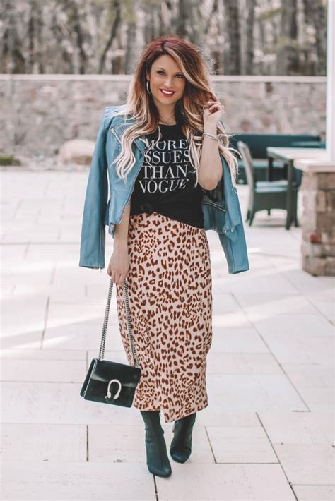 Graphic Tee Leopard Print Skirt