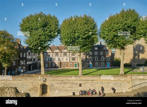 Tower Green Tower Of London Hi Res Stock Photography And Images Alamy