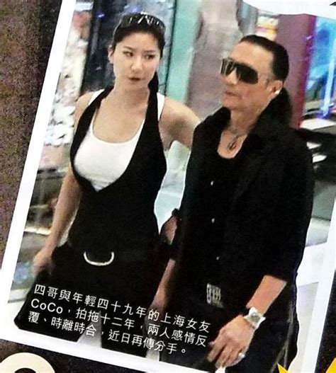 May 26, 2021 · 港星張柏芝2012年跟謝霆鋒離婚後，一人扶養兩個兒子lucas、quintus，這段期間張柏芝的感情動向相當神祕，忽然又在2018年爆出秘產第三胎「小王子（marcus）」，瞬間掀起網友熱議，瘋猜小王子精主的真實身分，更有人爆料是前夫謝霆鋒的小孩，近來「前公公」謝賢的一段話，正式公開了2人關係。 謝賢談謝霆鋒張柏芝婚姻，感慨稱最好做朋友 - 每日頭條
