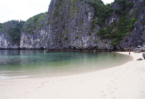 Ba Trai Dao Beach Vietnam Tour Operator Incredible Asia Journeys
