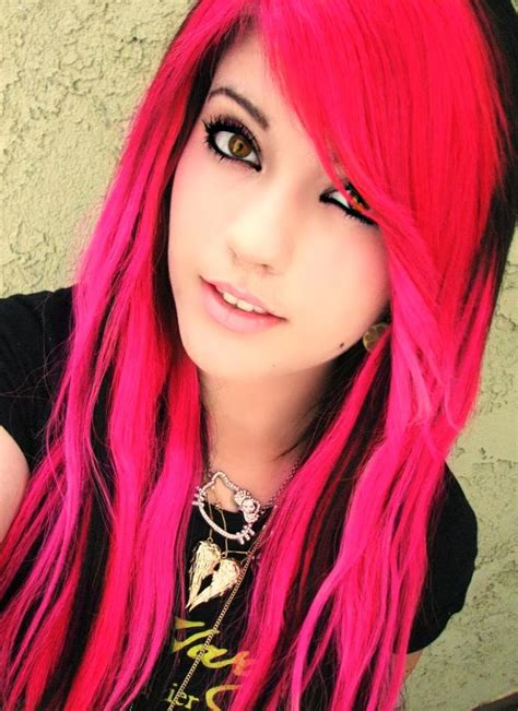 Who Agrees With Me The Best Looking Hair Color On Girls Is Pink