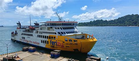 Jadwal Penyeberangan Kapal dari Pelabuhan Merak Malam Ini - JPNN.com Banten