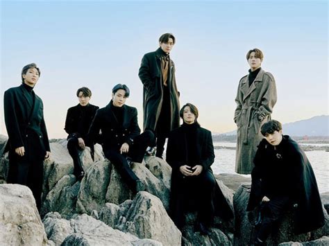 Bts took the stage at the 2021 grammy awards on sunday to perform their nominated smash hit dynamite. Lay EXO Dipastikan Menghadiri Grammy Awards Februari Mendatang