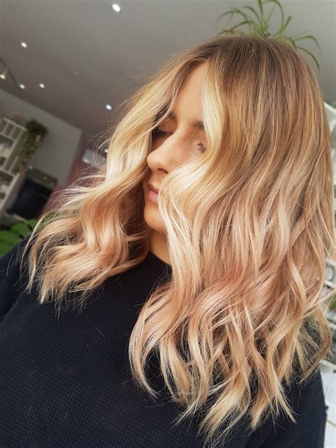 What to know before you balayage your hair - Reader's Digest