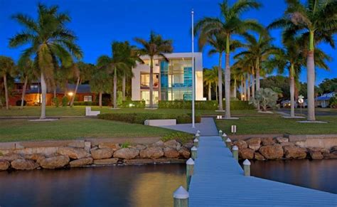 4 Million Modern Waterfront Mansion In Sarasota Fl Homes Of The Rich