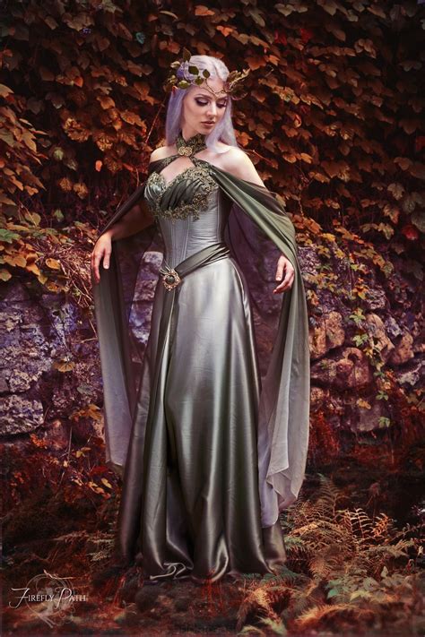 Los Elfos Vestido Por Lillyxandra Mitad Femenina Elfo De La Boda Vestido De Novia Traje De