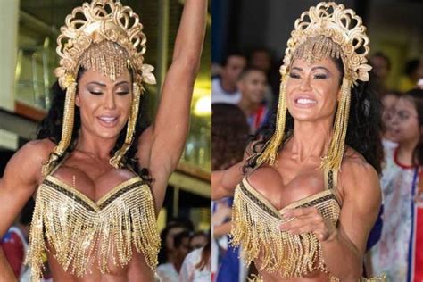 Gracyanne Barbosa Se Diverte Durante Ensaio De Carnaval Rea Vip