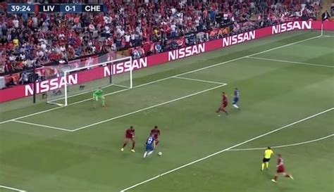Christian Pulisic Assists, Almost Scores in First Chelsea Start