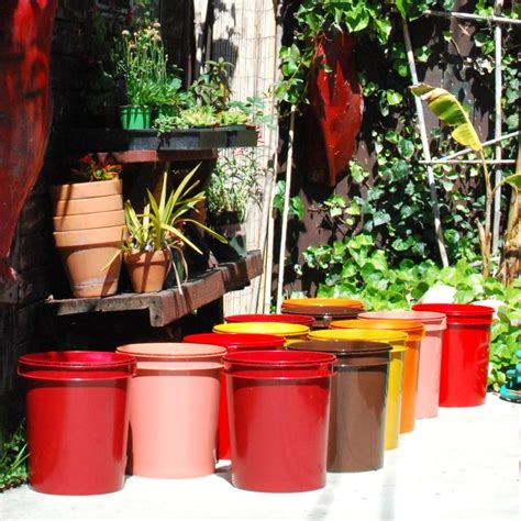 Can you paint plastic plant pots with acrylic paint? spray painted 5 gallon buckets garden pots, works best ...
