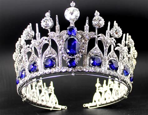 Queen Maximas Sapphire Tiara Bijoux Royaux Beaux Bijoux Bijoux De Tete