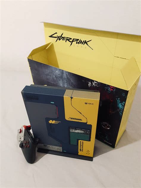 Actu Unboxing Xbox One X Limited Cyberpunk 2077 Steelbook Jeux Vidéo
