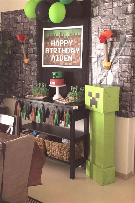 Aidens Minecraft Party Creeper From Boxes In 2020 Diy Minecraft
