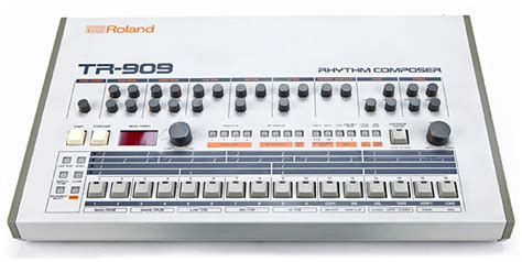 606909 The Legendary Roland Drum Machine Series Flypaper