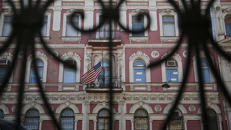 Russia Expels 60 Us Diplomats Closes American Consulate Voice Of The Cape