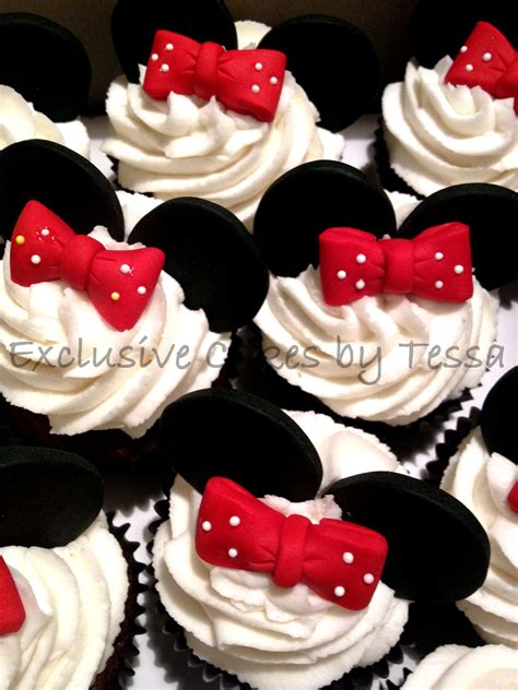 Minnie Mouse Cupcakes To Match Our Minnie Mouse Cake See Birthday