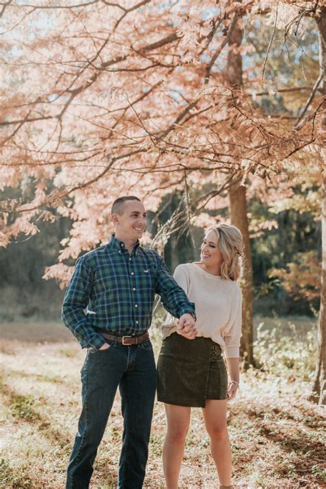 These Are The Best Outfits To Wear For Your Engagement Pictures