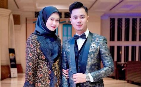 Aku ni, suami kerja sektor pembinaan so walau pkp pun still. "Kalau Nak Kata Aku Buka Aib Pun Lantak Lah"