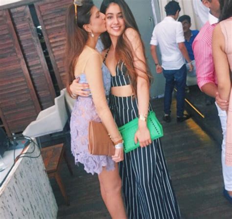 Photos Of Jhanvi Kapoors Fashion Moments That You Simply Cant Miss