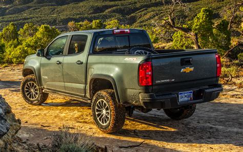 2017 Chevrolet Colorado Zr2 Crew Cab Wallpapers And Hd Images Car Pixel