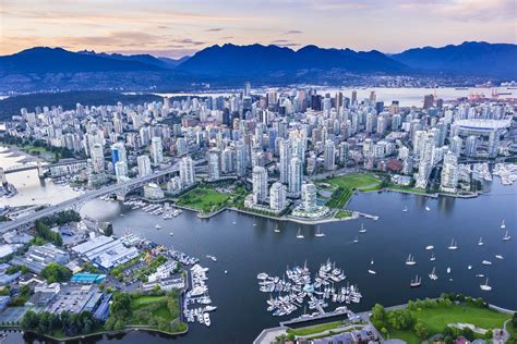 How to Travel Between Seattle and Vancouver